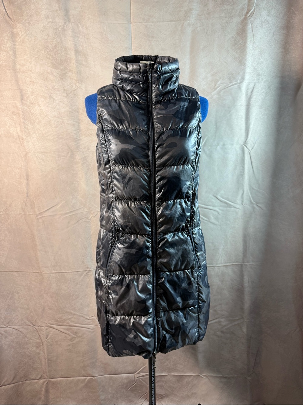 604-ANORAK Black Camouflage Quilted Long Puffer Vest